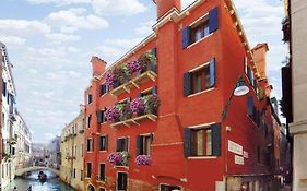 Hotel Mercurio
